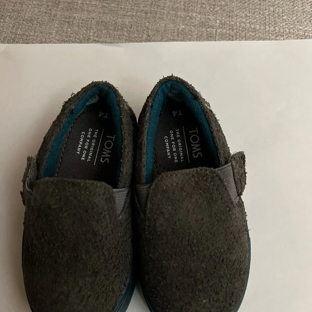 Toms‎ Kids Charcoal Slip-On Slippers